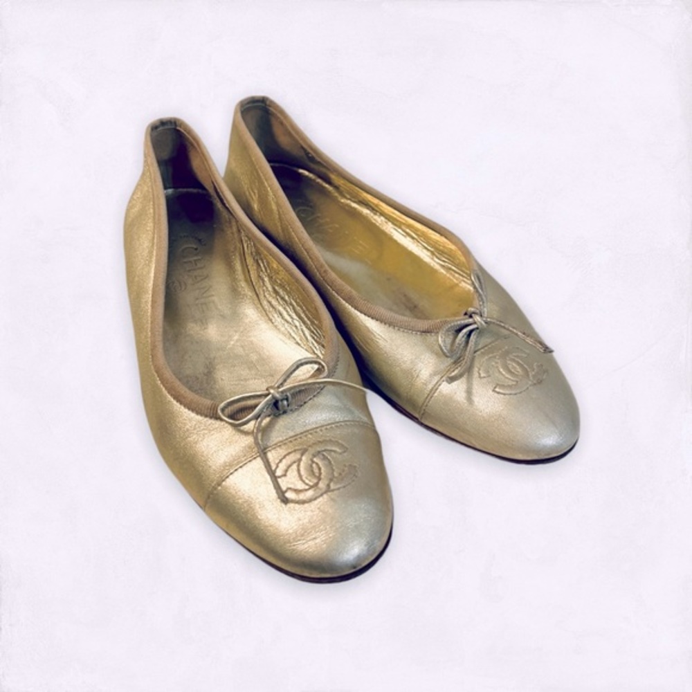 Chanel Gold Ballet Flats sz  EU 35.5 / US 5